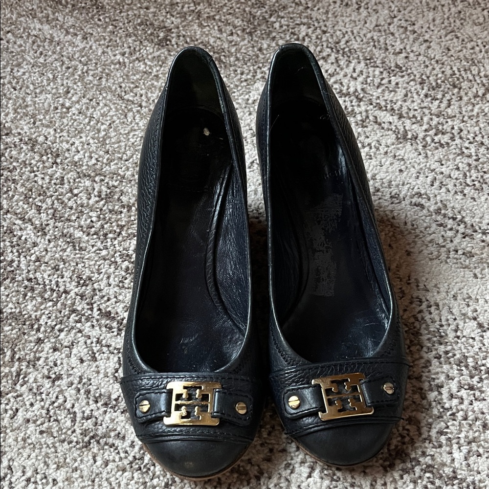 Tory Burch dark blue Leather Logo Ballet platform shoes with Gold Hardware